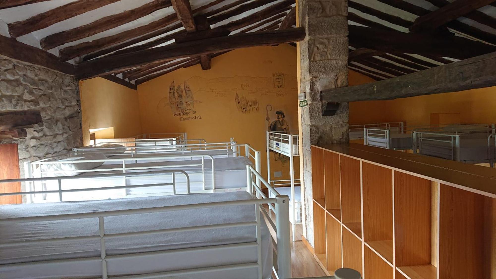 Albergue Sansol - El Oasis Del Camino Frances - Exclusivo Para Peregrinos Exterior photo